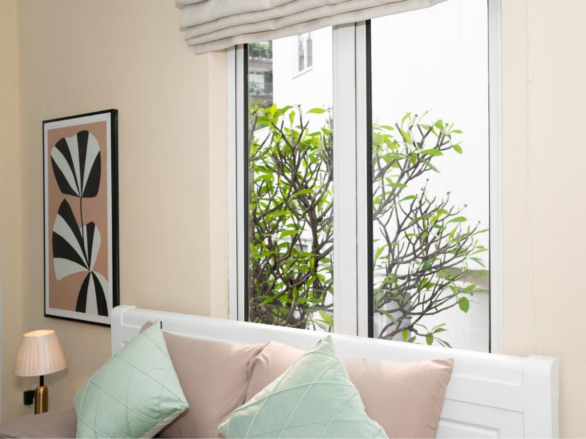 Annam Lakeside - *
