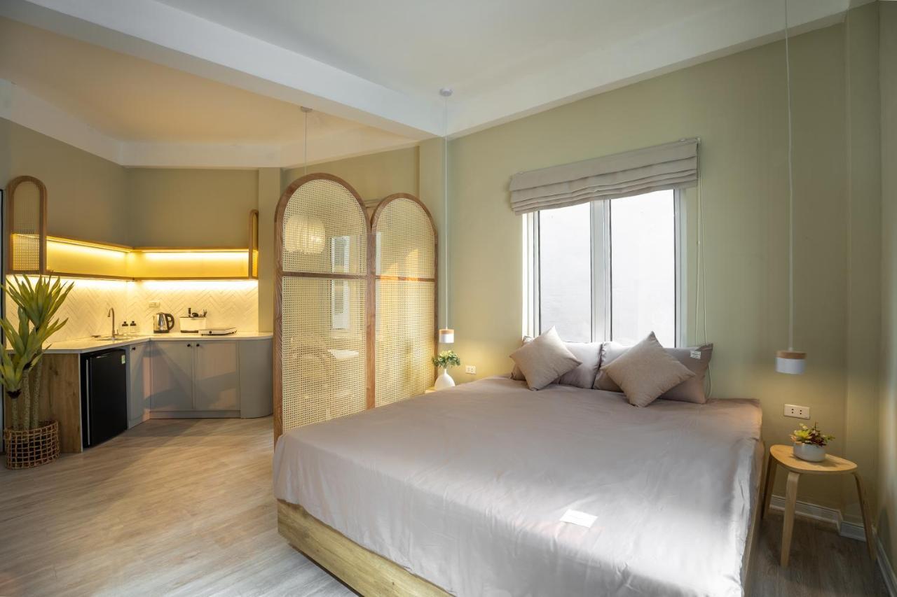 Annam Lakeside -